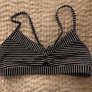 Lululemon sports bra
